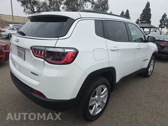 2022 Jeep Compass Latitude - miniatura 4