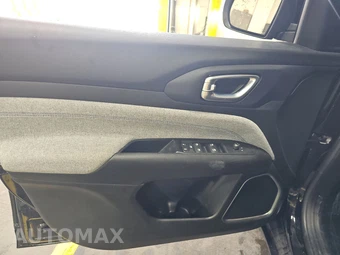2022 Jeep Compass Latitude - miniatura 9