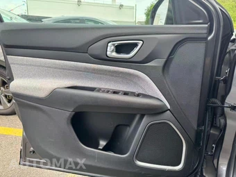 2022 Jeep Compass Latitude - miniatura 16