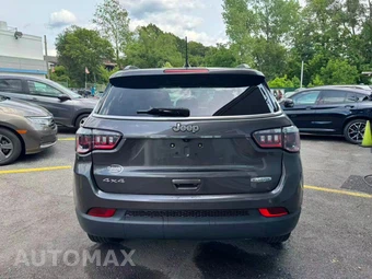 2022 Jeep Compass Latitude - miniatura 8