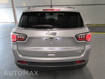 2022 Jeep Compass Latitude - miniatura 5