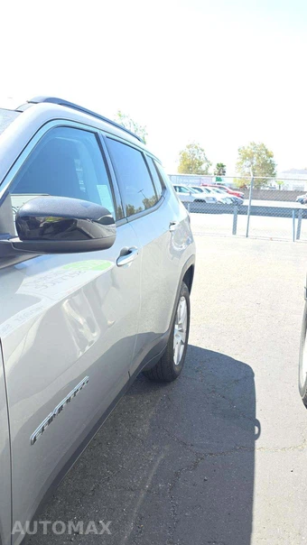 2022 Jeep Compass Latitude - miniatura 27