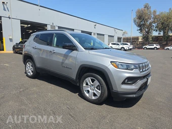 2022 Jeep Compass Latitude - miniatura 3