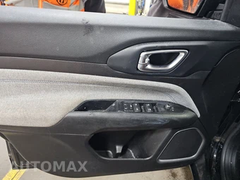 2022 Jeep Compass Latitude - miniatura 9