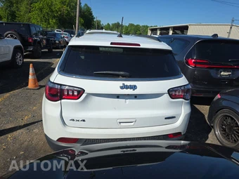2022 Jeep Compass Latitude - miniatura 5