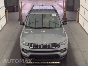 2022 Jeep Compass Latitude - miniatura 2