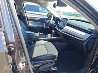 2022 Jeep Compass Latitude - miniatura 8
