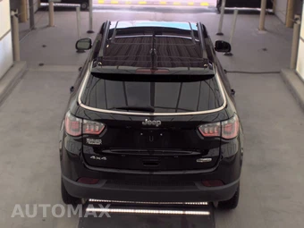 2022 Jeep Compass Latitude Lux - miniatura 6