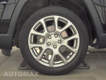 2022 Jeep Compass Latitude Lux - miniatura 9