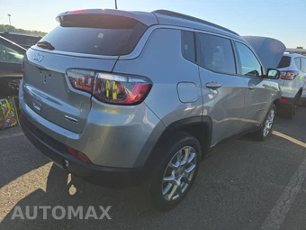 2022 Jeep Compass Latitude Lux - miniatura 4