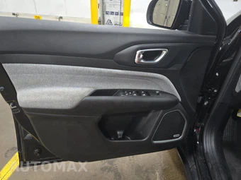 2022 Jeep Compass Latitude Lux - miniatura 9