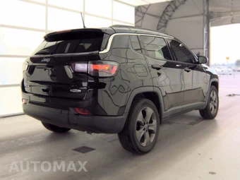 2022 Jeep Compass Latitude Lux - miniatura 4