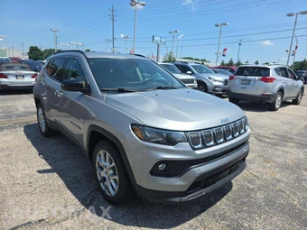 2022 Jeep Compass Latitude Lux - miniatura 4
