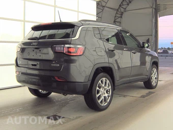 2022 Jeep Compass Latitude Lux - miniatura 4