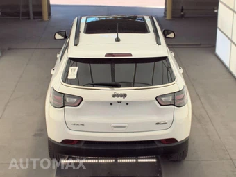 2022 Jeep Compass Latitude Lux - miniatura 5