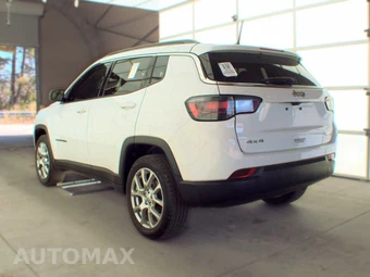 2022 Jeep Compass Latitude Lux - miniatura 6