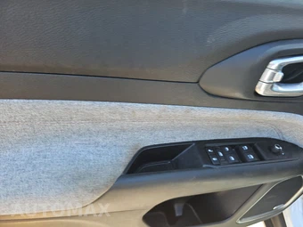 2022 Jeep Compass Latitude Lux - miniatura 9
