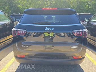 2022 Jeep Compass Latitude Lux - miniatura 5
