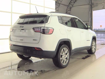 2022 Jeep Compass Latitude Lux - miniatura 4