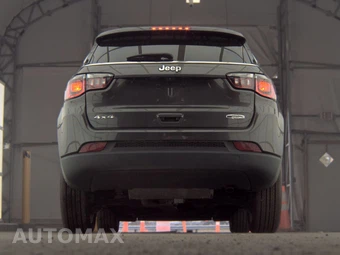 2022 Jeep Compass Latitude Lux - miniatura 7