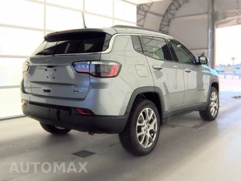 2022 Jeep Compass Latitude Lux - miniatura 4