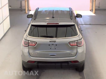 2022 Jeep Compass Latitude Lux - miniatura 5