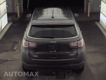 2022 Jeep Compass Latitude Lux - miniatura 5