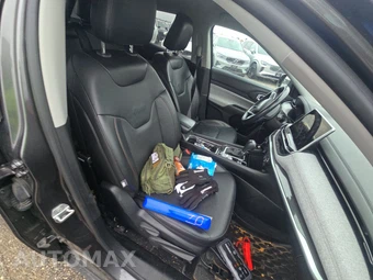 2022 Jeep Compass Latitude Lux - miniatura 8