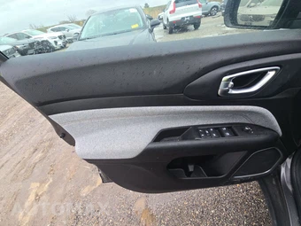 2022 Jeep Compass Latitude Lux - miniatura 9