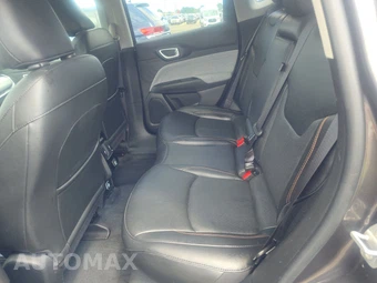 2022 Jeep Compass Latitude Lux - miniatura 13