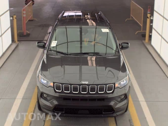 2022 Jeep Compass Latitude Lux - miniatura 2