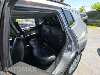 2022 Jeep Compass Latitude Lux - miniatura 13
