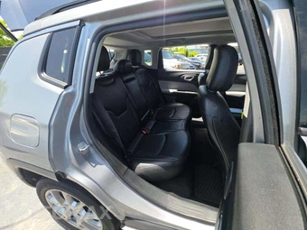 2022 Jeep Compass Latitude Lux - miniatura 16