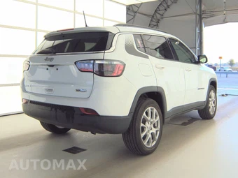 2022 Jeep Compass Latitude Lux - miniatura 4