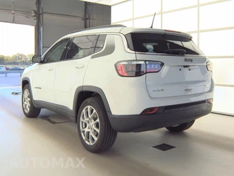 2022 Jeep Compass Latitude Lux - miniatura 6