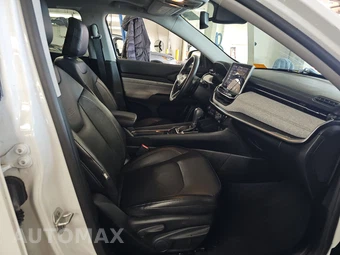 2022 Jeep Compass Latitude Lux - miniatura 8