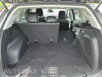 2022 Jeep Compass Latitude Lux - miniatura 16