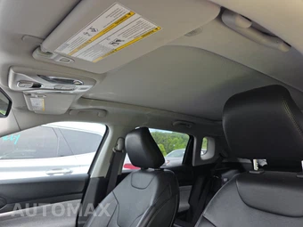 2022 Jeep Compass Latitude Lux - miniatura 17