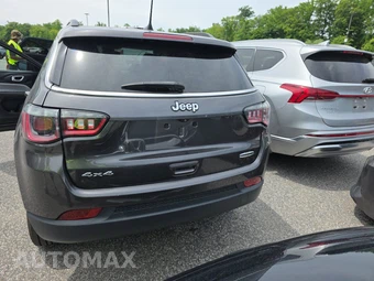 2022 Jeep Compass Latitude Lux - miniatura 5