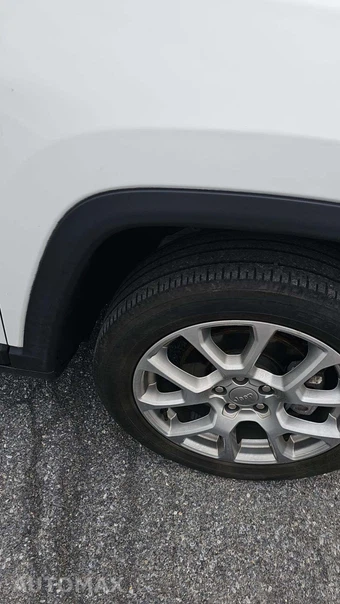 2022 Jeep Compass Latitude Lux - miniatura 23