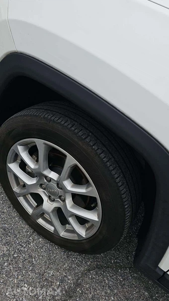 2022 Jeep Compass Latitude Lux - miniatura 26