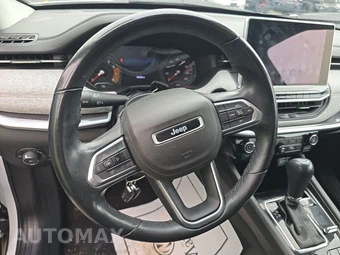 2022 Jeep Compass Latitude Lux - miniatura 10