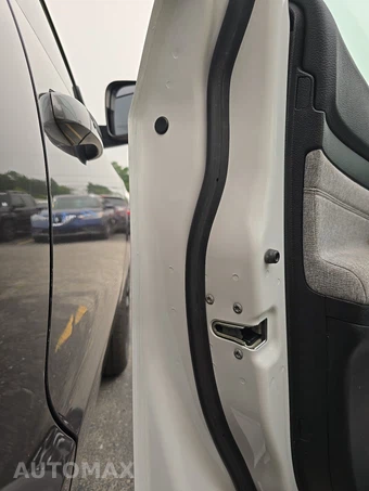 2022 Jeep Compass Latitude Lux - miniatura 14