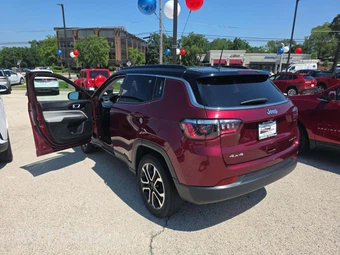 2022 Jeep Compass Limited - miniatura 2