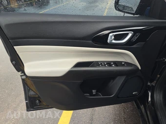 2022 Jeep Compass Limited - miniatura 9