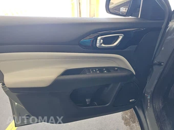 2022 Jeep Compass Limited - miniatura 9