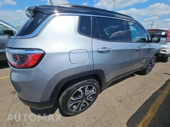 2022 Jeep Compass Limited - miniatura 4