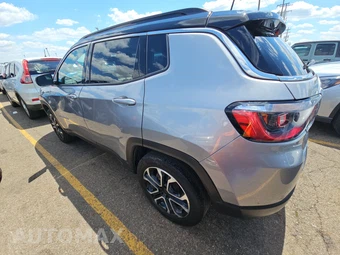 2022 Jeep Compass Limited - miniatura 6
