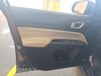 2022 Jeep Compass Limited - miniatura 9