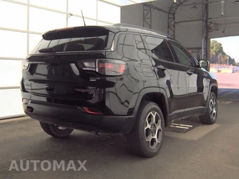 2022 Jeep Compass Trailhawk - miniatura 4